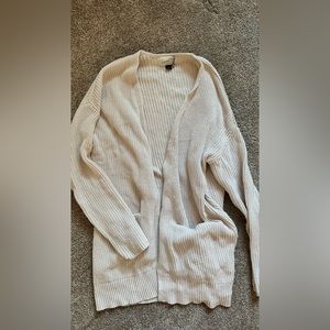 Brand: UniversalThread 
Size: Small 
Color: Beige